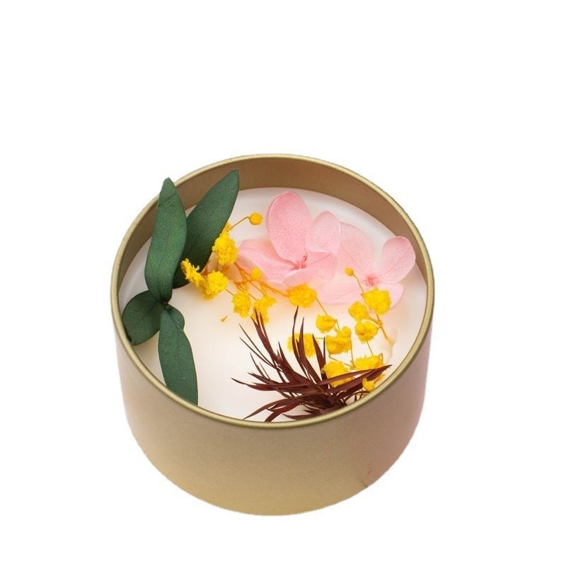 Des bouteilles de baume translucides pour les petites filles