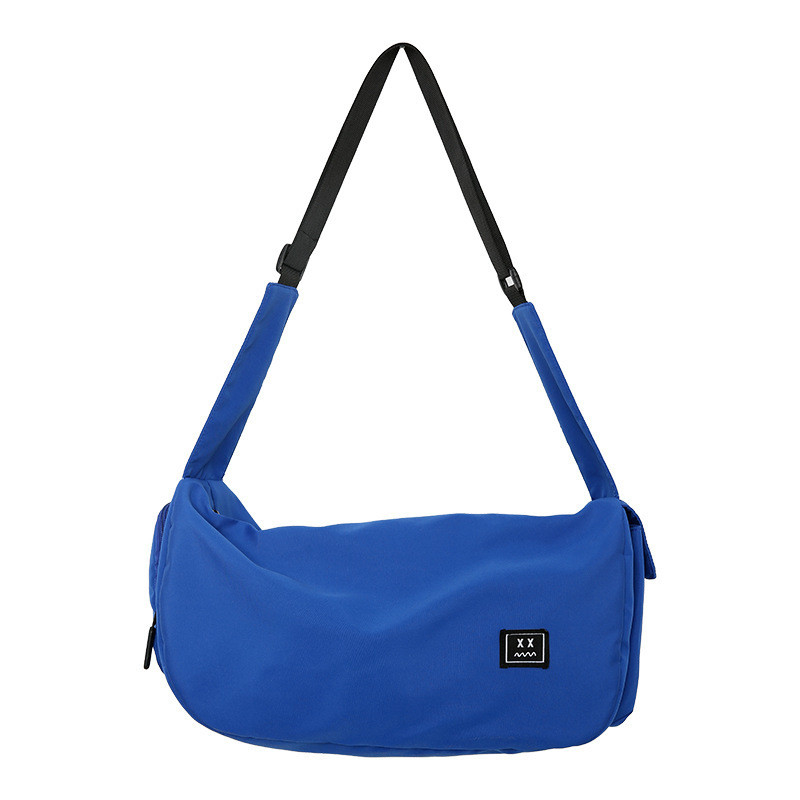 Sac de voyage imperméable au nylon sur mesure, cadeau parfait pour les clients d'entreprise.
