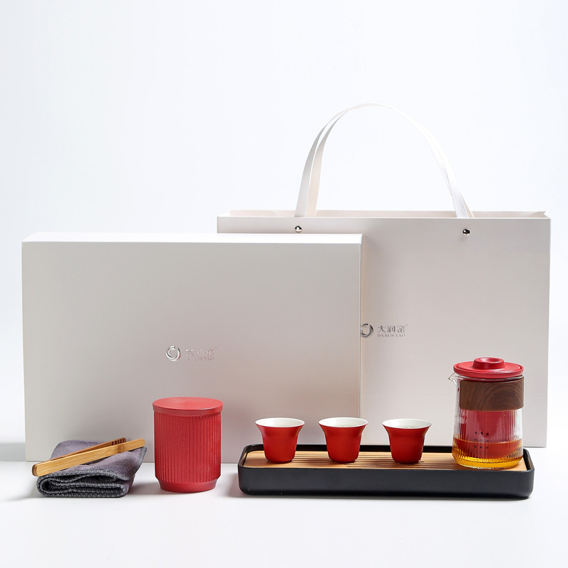 Découvrez la simplicité de notre ensemble de thé de style minimaliste pour les promotions
